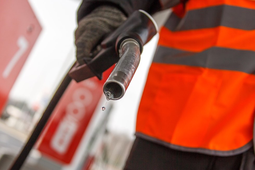 The sale of Euro-3 gasoline is starting at the exchange. What motorists need to know?