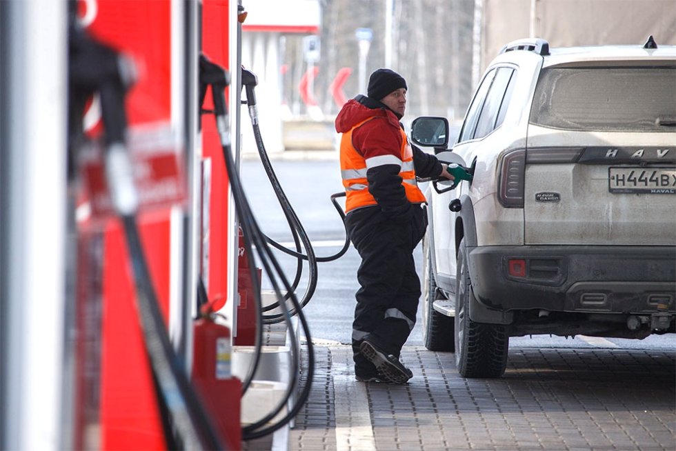Gas Prices Rise Despite Season of Low Demand. What’s Next, Experts Explained.